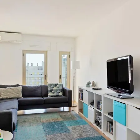 Stunning 2 Bdr Apt Sleeps 4 Nr Entrecampos Lisboa